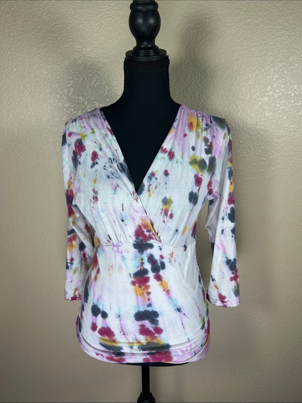 Silver Charm Tie-Dye Surplice Long Sleeve Top | Multicolor | Size M